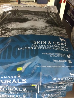 Diamond Naturals GF 30 lb Skin and Coat